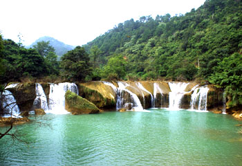 百色福禄河瀑布群天气 百色福禄河瀑布群天气
